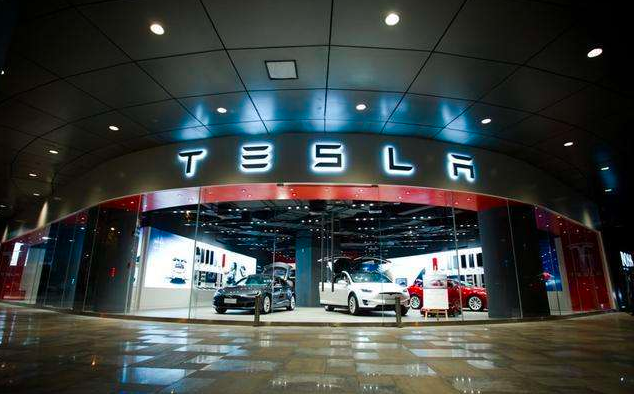 拒绝向拼多多团购车主交付Model 3？特斯拉表示官网为唯一购买渠道